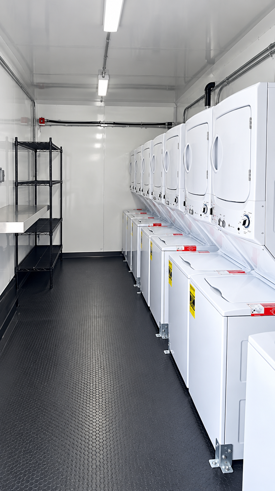30 ft Laundry Trailer · 10 Washer-Dryer
